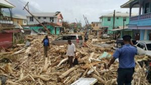 Powerwall  Tesla Donazione Porto Rico USA Uragano  Ambiente 