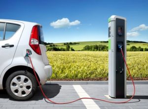 auto-elettriche-V2G-vehicle-to-grid-danni-batteria-carica-scarica-Close-up Engineering