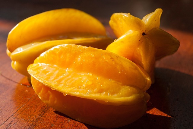 Come-perché-mangiare-carambola