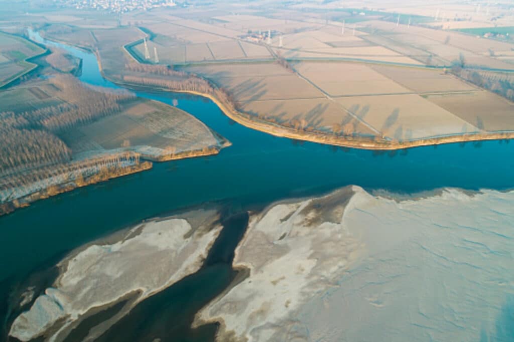 Po, fiume, siccità, allarme, Italia, acqua, pioggia, cambiamentoclimatico, risorse, crisi, economia, Autorità, danno, temperatura, minaccia, Energy Close-up Engineering