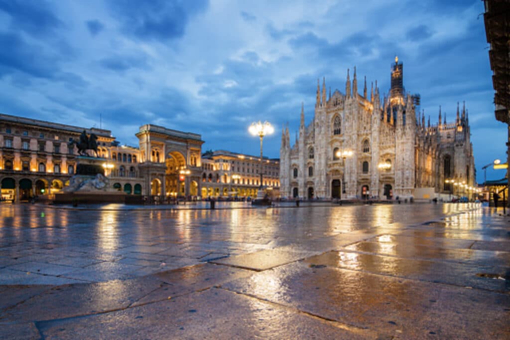 Milano, drenaggio urbano, allagamenti, crisi climatica, acqua, PNRR, riqualificazione, città spugna, aree verdi, rete idrica, rete fognaria, permeabilità, suolo, interventi, progetto, territorio, sostenibilità, cambiamento climatico, Energy Close-up Engineering