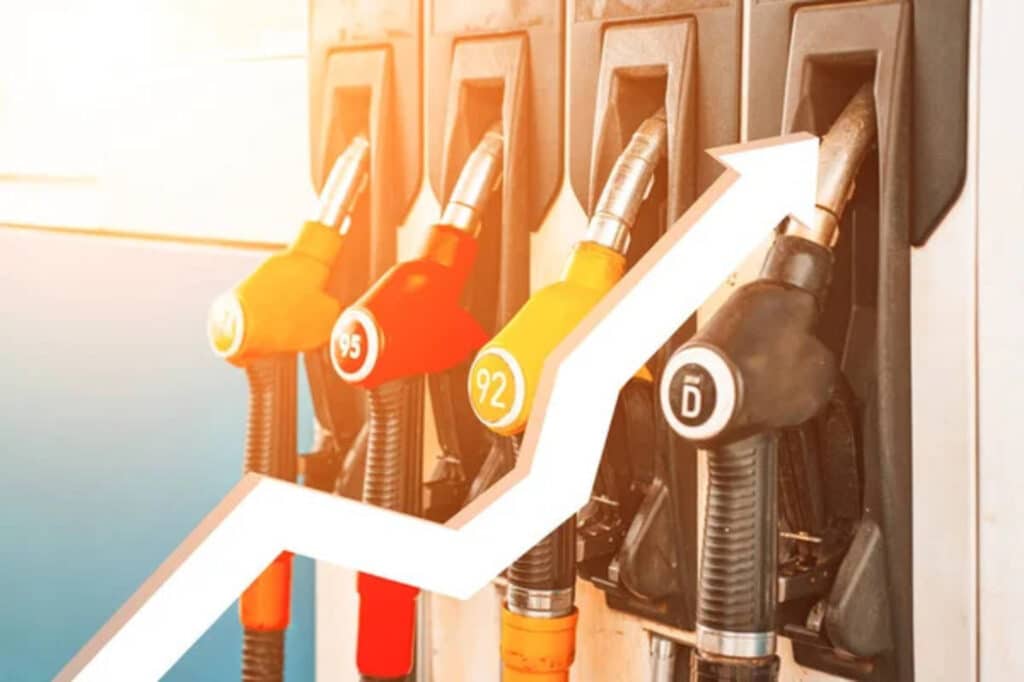 rincaro carburante, prezzi, Decreto Trasparenza, governo, benzina, gasolio, controlli, accise, politica, rifornimento, distributori, benzinaio, sanzioni, automobili, risparmio, consigli, convenienza, Energy Close-up Engineering