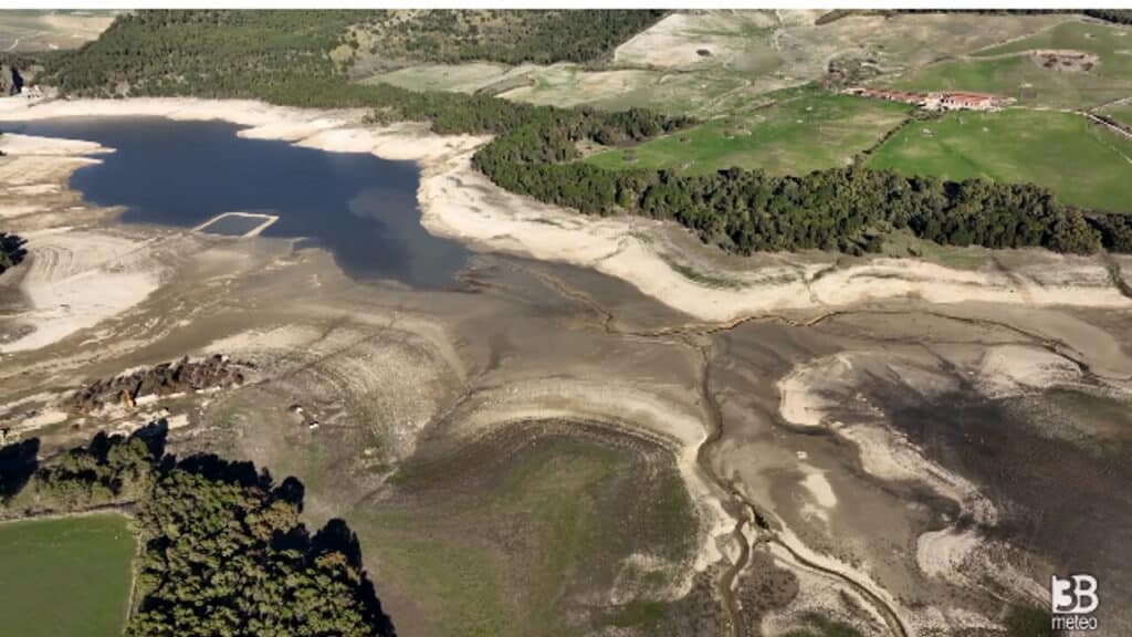 Lago Fanaco siccità