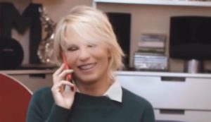 Maria De Filippi sorridente (Rai - youtube foto)